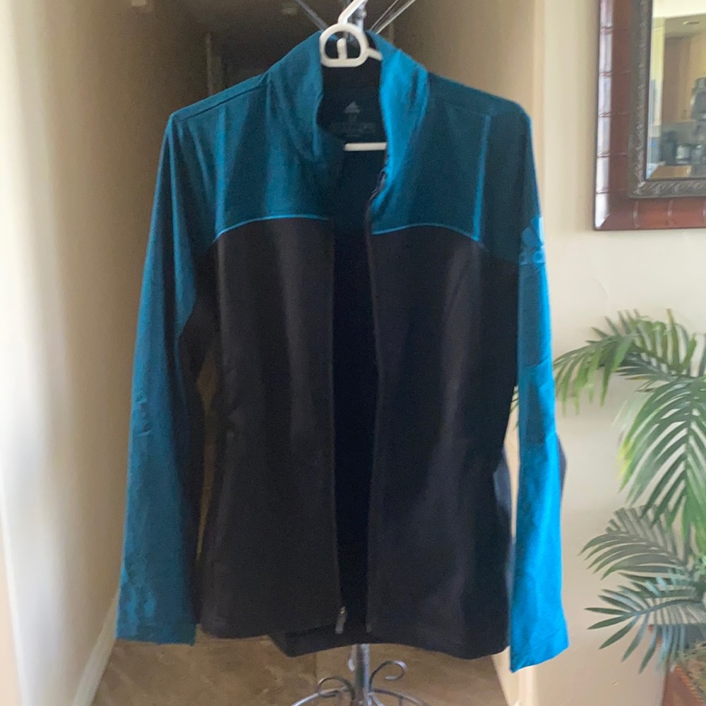 Adidas go to full zip jacket! Designed for golf